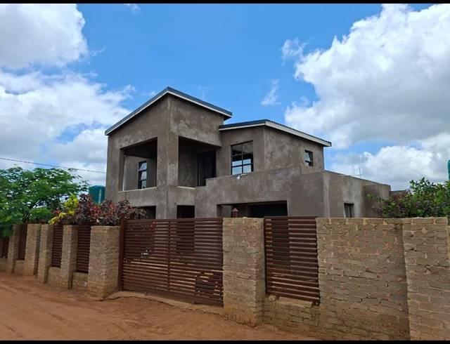 3 BEDROOM HOUSE FOR SALE IN MADOMBIDZHA